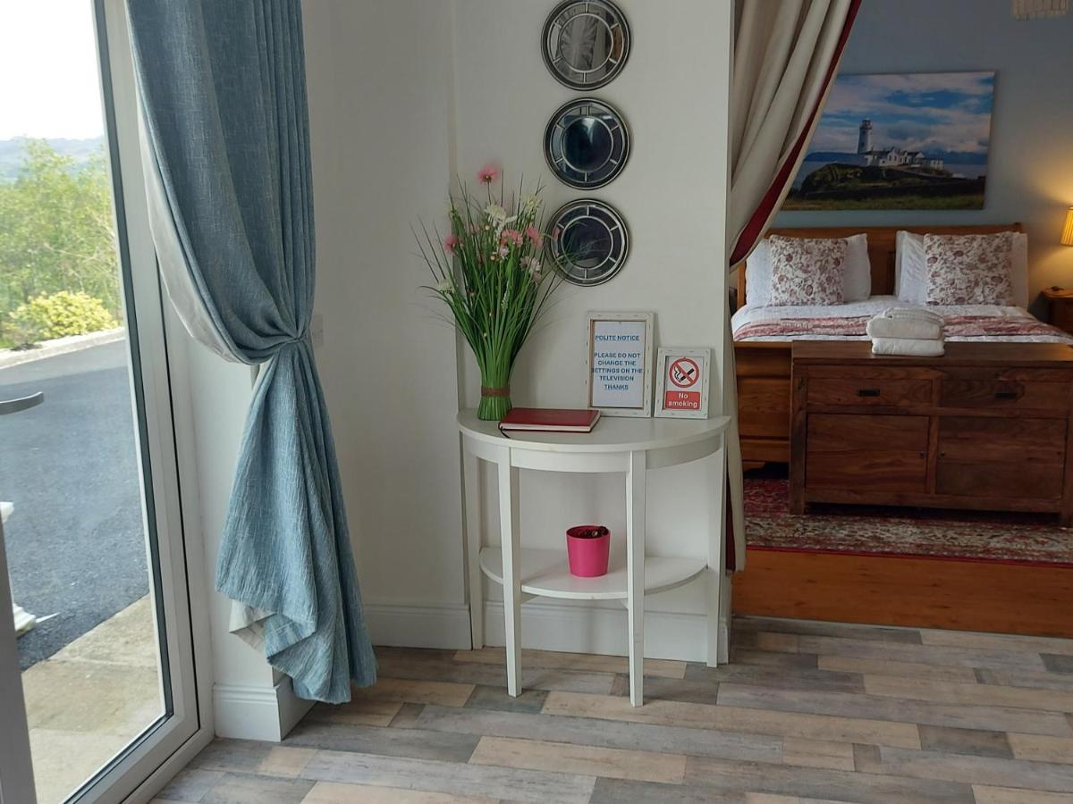 Bunlin Heights Self Catering Studio 밀퍼드 외부 사진