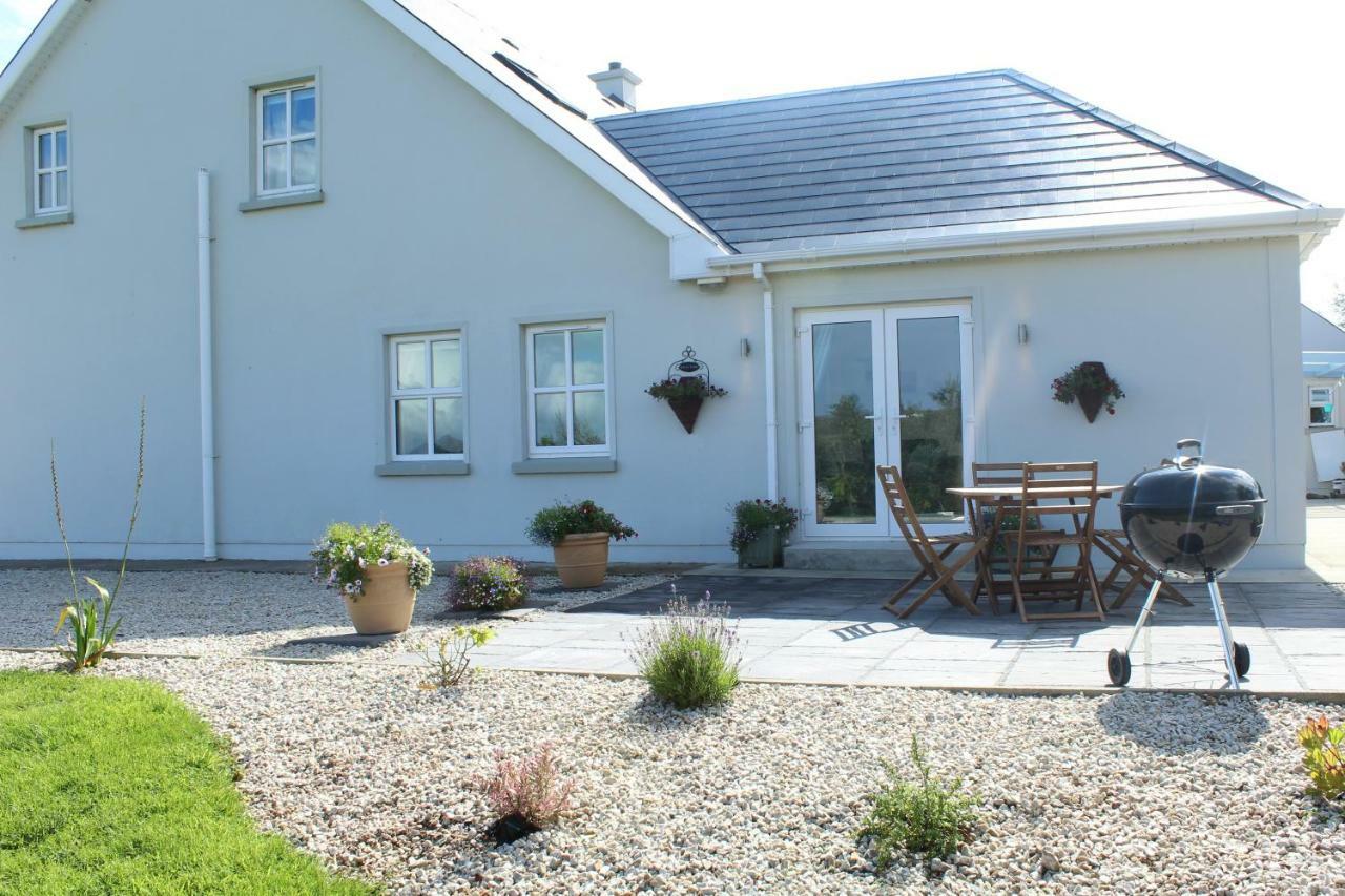Bunlin Heights Self Catering Studio 밀퍼드 외부 사진