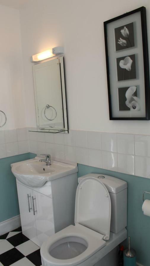 Bunlin Heights Self Catering Studio 밀퍼드 외부 사진